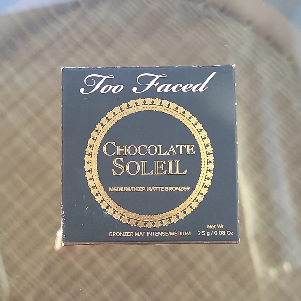 Too Faced chocolate soleil medium Deep bronzer